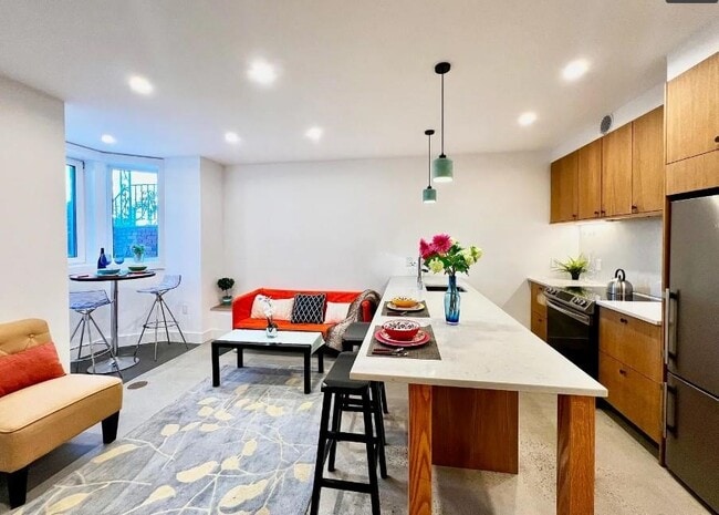 71 Booraem Ave in Jersey City, NJ - Building Photo - Building Photo