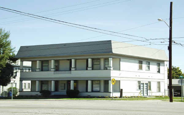 995 W 2nd St in San Bernardino, CA - Foto de edificio - Building Photo