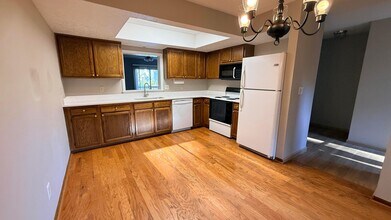 5245 Wood Run Blvd in Columbus, OH - Building Photo - Building Photo