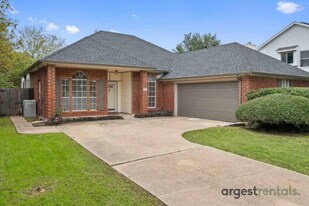 4143 Norway Ln in Grand Prairie, TX - Building Photo