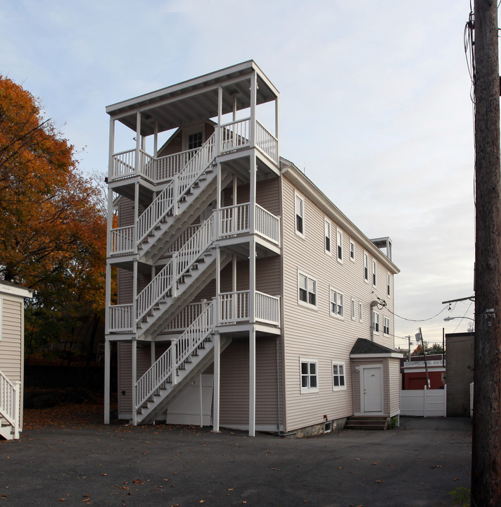 6R Salem St in Woburn, MA - Foto de edificio