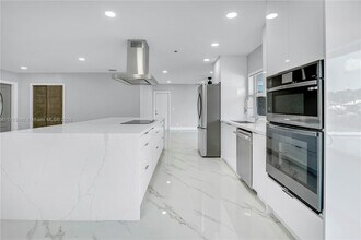 6241 SW 16th St in Plantation, FL - Building Photo - Building Photo