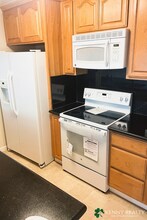 7302 Shelter Creek Ln in San Bruno, CA - Building Photo - Building Photo