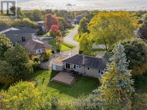 1333 Sheldon Ave in Oakville, ON - Building Photo - Building Photo