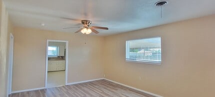 810 W Plaza Dr in Clovis, NM - Building Photo - Building Photo