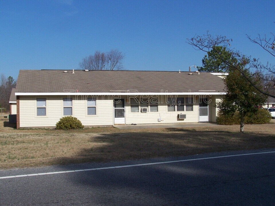 402 E Northern Blvd in Tarboro, NC - Building Photo