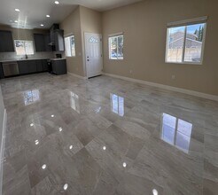 11788 Quartz Ave in Fountain Valley, CA - Building Photo - Building Photo