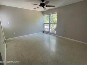 404 Harrison Ave in Cape Canaveral, FL - Foto de edificio - Building Photo