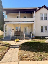 1113 Ferguson St in Rockford, IL - Building Photo