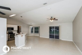 453 Foxdall Ave NE in Palm Bay, FL - Foto de edificio - Building Photo