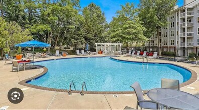 10300 Appalachian Cir in Oakton, VA - Building Photo - Building Photo