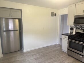 54 Murray Ave in Yonkers, NY - Building Photo - Building Photo