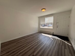 57-57 Albert St in Cambridge, ON - Building Photo - Building Photo