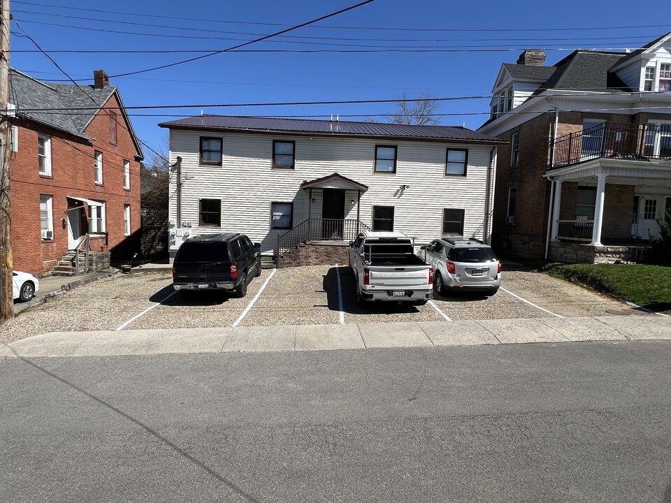 125 Park St, Unit C in Morgantown, WV - Building Photo