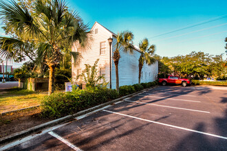 120 President St in Charleston, SC - Building Photo - Building Photo