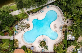 5674 Eleuthera Way in Naples, FL - Building Photo