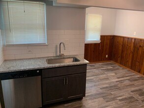 3943 Wright Ave in St. Ann, MO - Building Photo - Building Photo