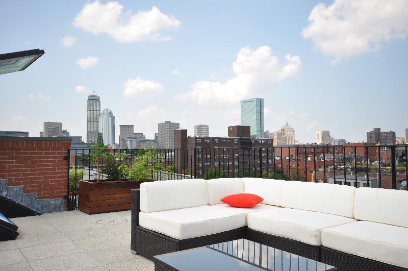 660 Massachusetts Ave in Boston, MA - Building Photo