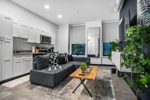 209 9th St in Pittsburgh, PA - Building Photo