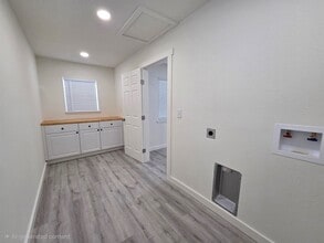 1625 North St in Kerrville, TX - Building Photo - Building Photo