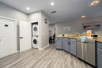16703 Lazy Breeze Loop in Clermont, FL - Building Photo - Building Photo