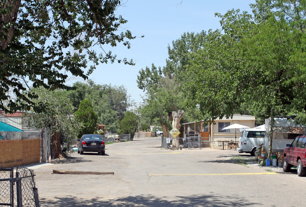 Cottonwood North Mobile Home Park in Albuquerque, NM - Building Photo