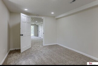 3304 Redick Ave in Omaha, NE - Building Photo - Building Photo