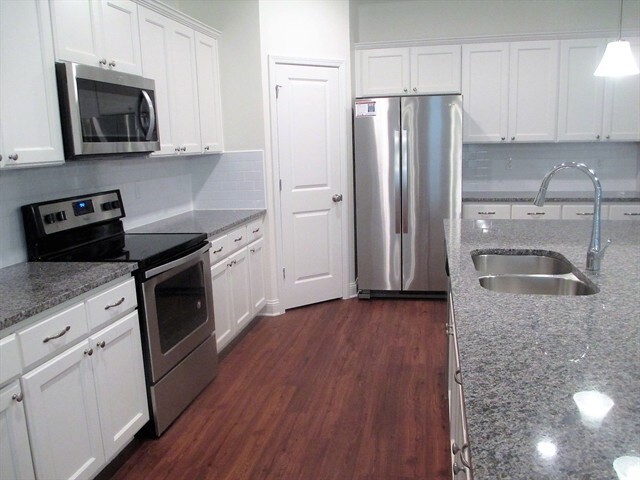 3305 Roundabout Dr in Middleburg, FL - Building Photo - Building Photo