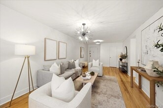 610 Waring Ave in Bronx, NY - Foto de edificio - Building Photo