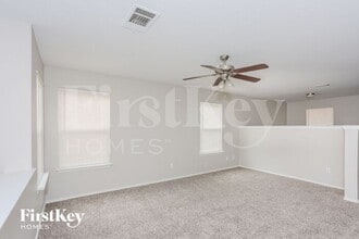 3010 Dusty Oak Dr in Dallas, TX - Foto de edificio - Building Photo