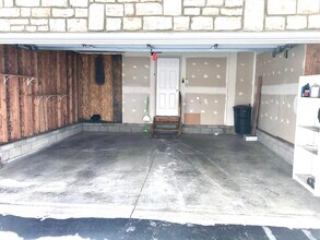 2916 Abbey Knoll Dr in Lewis Center, OH - Building Photo - Building Photo