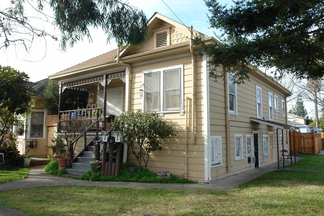 1590 Jackson St in Santa Clara, CA - Foto de edificio