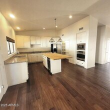 8329 E San Simon Dr in Scottsdale, AZ - Building Photo - Building Photo
