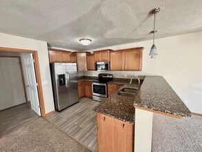 1758 N 177th Plaza in Omaha, NE - Building Photo - Building Photo