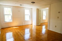 60 Cliff St, Unit B photo'