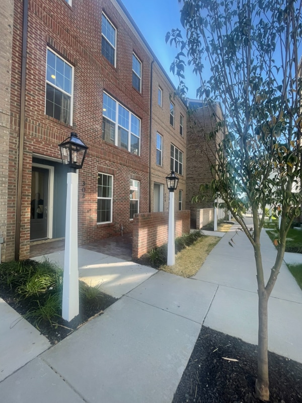 302 Frederick Wy in Cranberry Township, PA - Building Photo - Building Photo