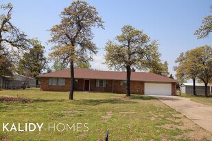 1891 Lytal Ln in Choctaw, OK - Building Photo