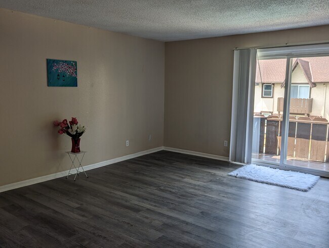 6228 Robinson St photo'