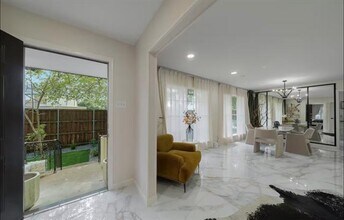 9003 Villa Park Cir in Dallas, TX - Building Photo - Building Photo