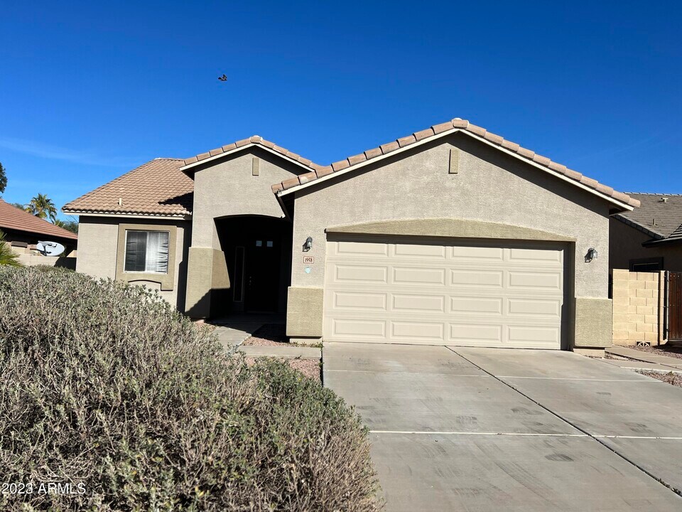 1958 E Shannon St in Gilbert, AZ - Building Photo