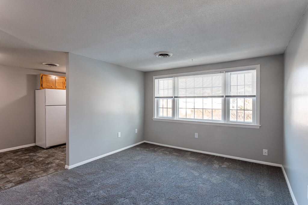 Countryside Apartments in Windsor Locks, CT