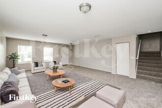 5455 Sandy Shell Dr in Apollo Beach, FL - Foto de edificio - Building Photo