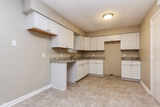 3223 Southwest Dr in Indianapolis, IN - Building Photo - Building Photo