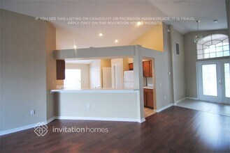 12718 Lake Vista Dr in Gibsonton, FL - Building Photo - Building Photo