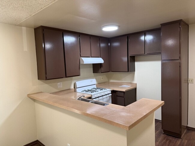 1930 Vassar St in Glendale, CA - Foto de edificio - Building Photo