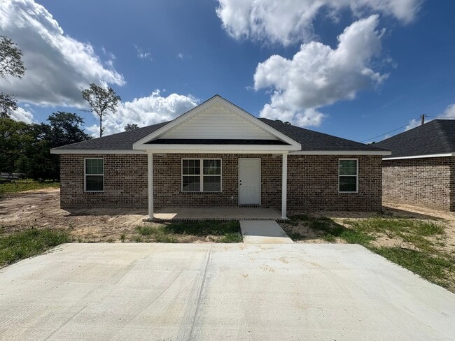 property at 1085 Hughes St