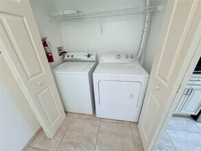 717 Secret Harbor Ln in Lake Mary, FL - Building Photo - Building Photo