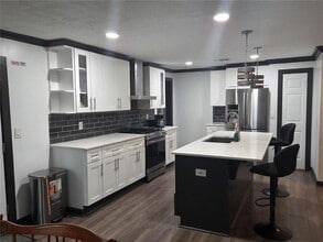 6023 Williams Rd in Norcross, GA - Building Photo - Building Photo