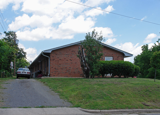 Ross St Apartments in Asheboro, NC - Building Photo - Building Photo