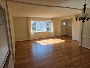 7729 Brookline Terrace, Unit Brookline 1st Flr in Richmond Heights, MO - Building Photo - Building Photo